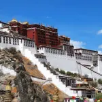 I vincitori del contest 'Destinazione Tibet' volano in Cina alla scoperta del “tetto del mondo”