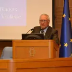 Gargani presenta il libro è il progetto politico di centro .