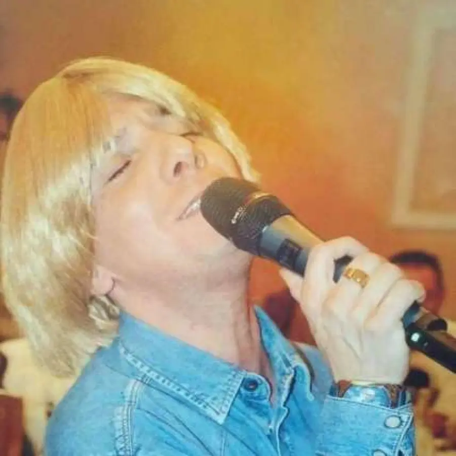 Il 30 luglio la Cover di Nino D’Angelo  a Sant’Angelo a Scala