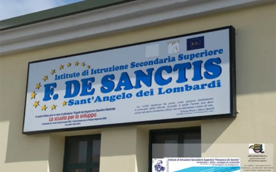 Polo tecnico di Calitri all'avanguardia: successo per il progetto “Viaggiando si impara”