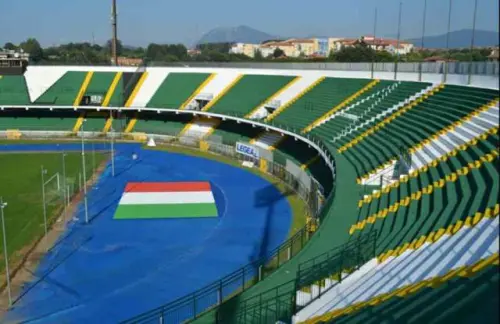 Serie B: l'U. S. Avellino e il Comune trovano l'intesa. I lupi restano a casa