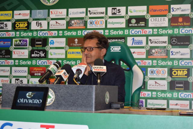 Avellino-Cesena, Novellino: "Non cerco contratti, parlerò con il presidente dopo la salvezza"