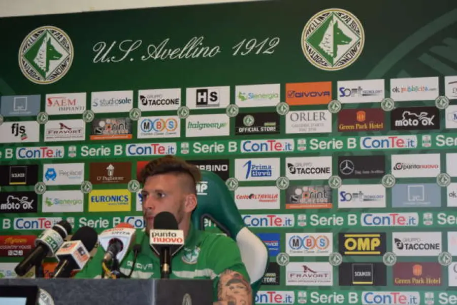 Avellino-Carpi: Perrotta firma l'ipoteca sulla B.