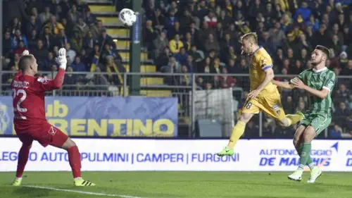Avellino grande con le grandi, a Frosinone è 1-1: punto d'oro per i lupi