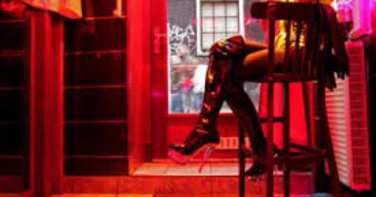 Montoro, scoperta casa di prostituzione: due persone nei guai