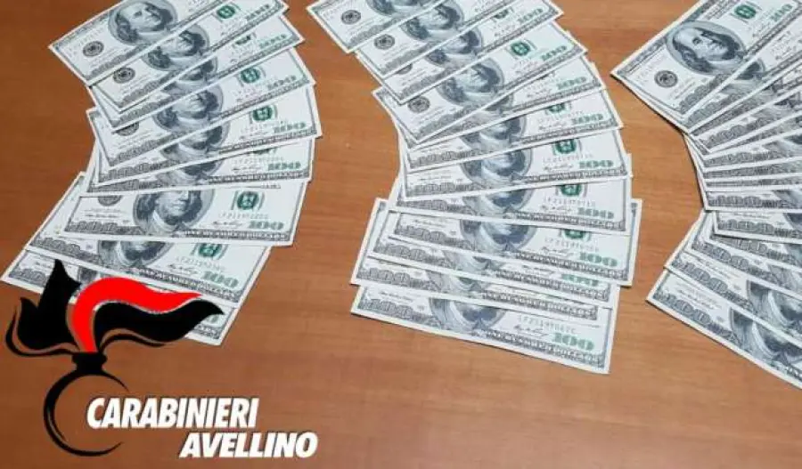 In banca con 3.500 dollari falsi, nei guai 30enne di Pratola Serra
