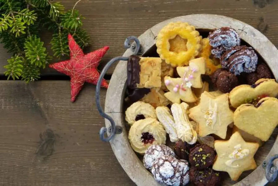 Natale e cibo: come mantenersi in forma durante le feste