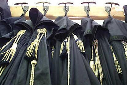 Fisciano, esame di avvocatura: 60 compiti copiati