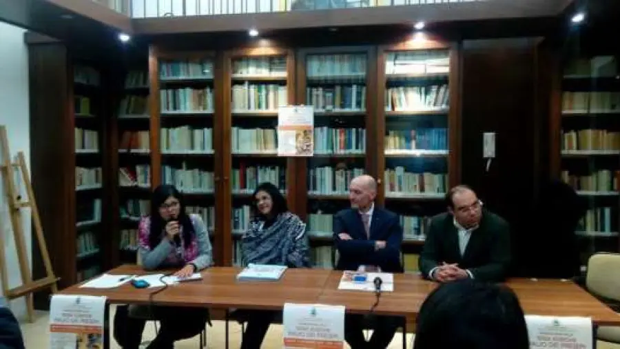 Montoro, il maestro di arte presepiale Cantone inaugura la Mostra dei Presepi