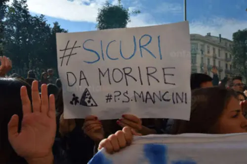 Avellino: Mancini e Amabile: “Pianificare e controllare emergenza scuola”