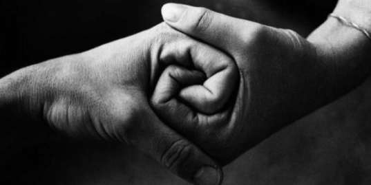 "Illumina il Natale" per i bambini del Reparto di Oncologia Pediatrica della SUN di Napoli con l’albero di Luce