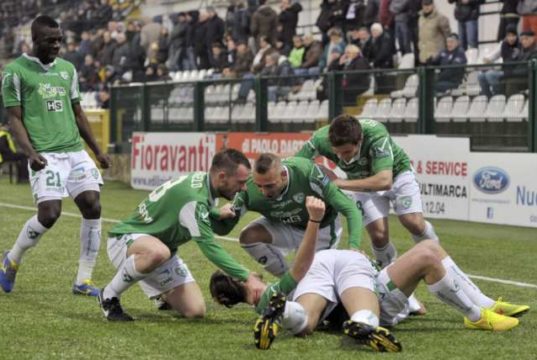 Pro Vercelli-Avellino, “chi di rigore ferisce, di rigore perisce”