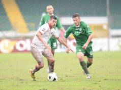 Avellino-Bari 1-1, botta e risposta di rigore. Biancoverdi ancora a rischio Play-out